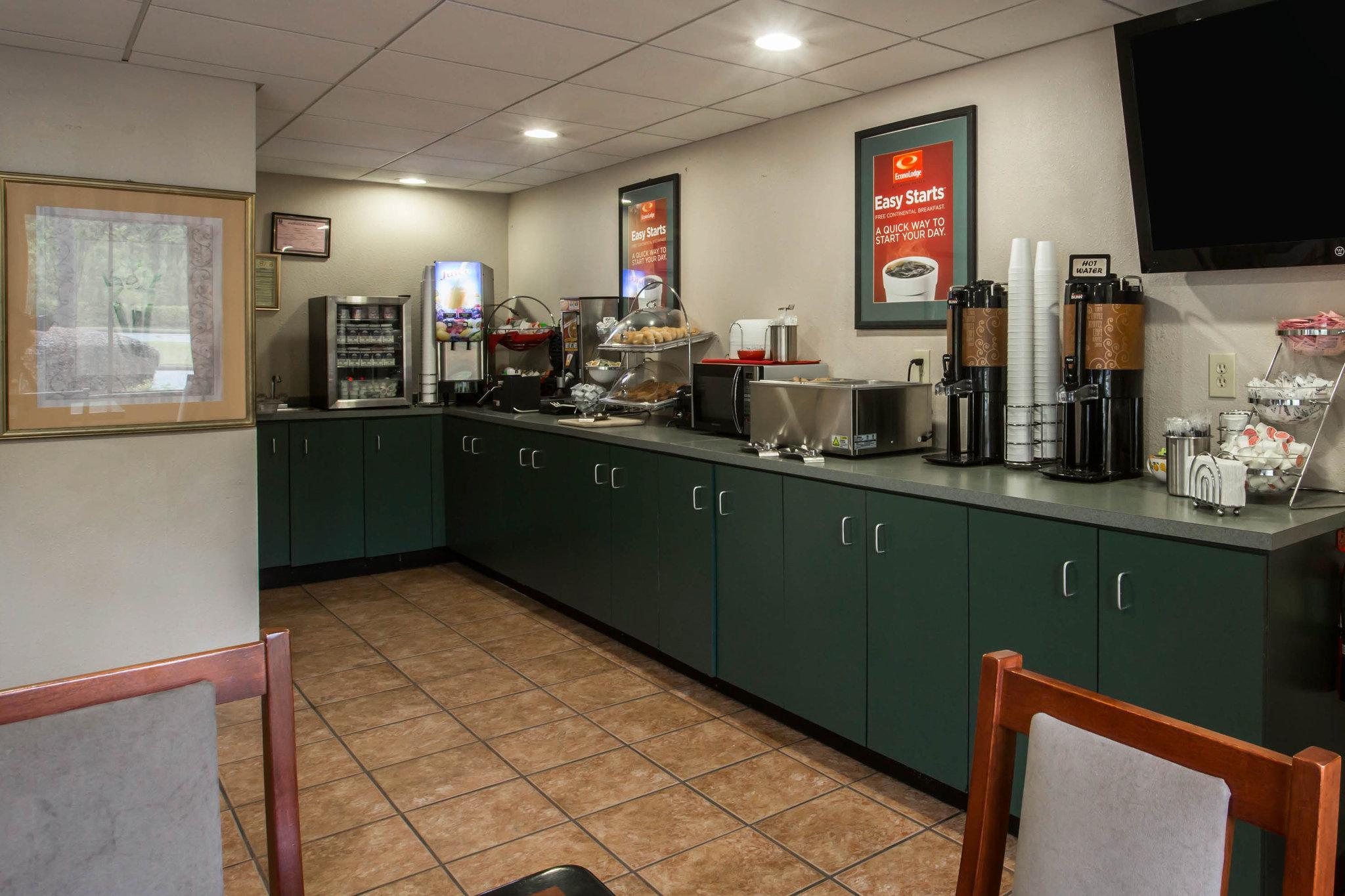 Econo Lodge Inn & Suites At Fort Moore Columbus Zewnętrze zdjęcie